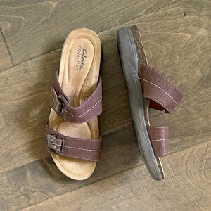 Clark’s April Dusk Double Strap Velcro Comfort Sandals Brown Size 9.5